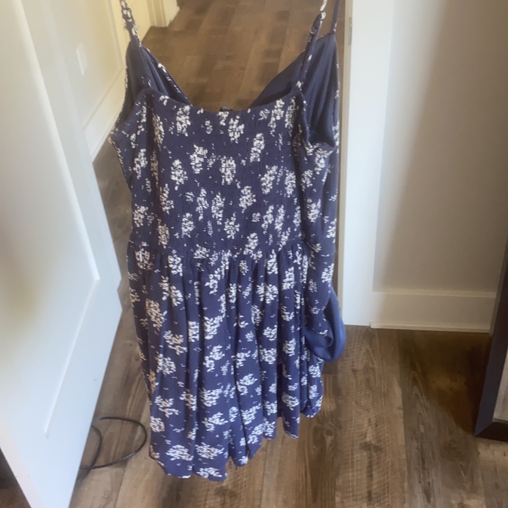 Romper - Picture 3 of 4